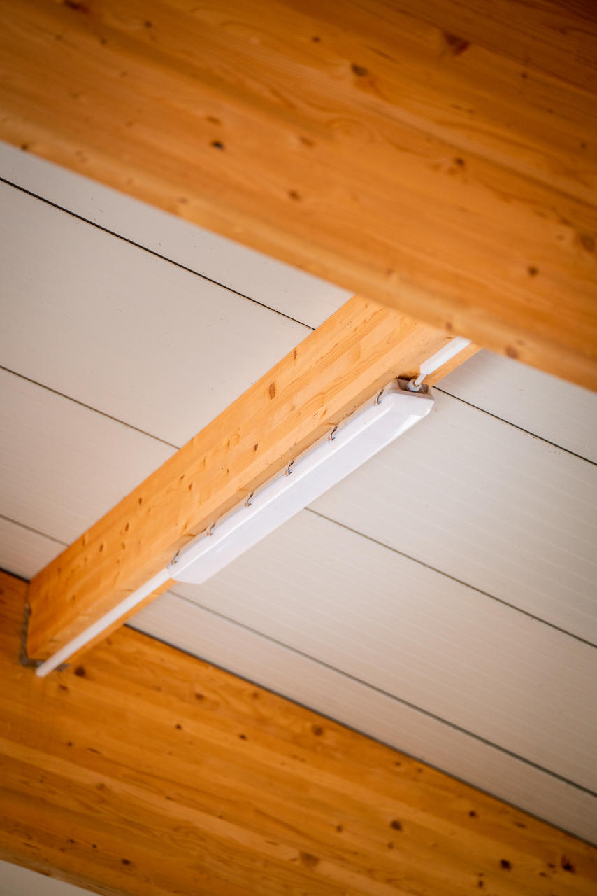 Kerbl Lampe à vasque pour locaux humides pour tubes LED