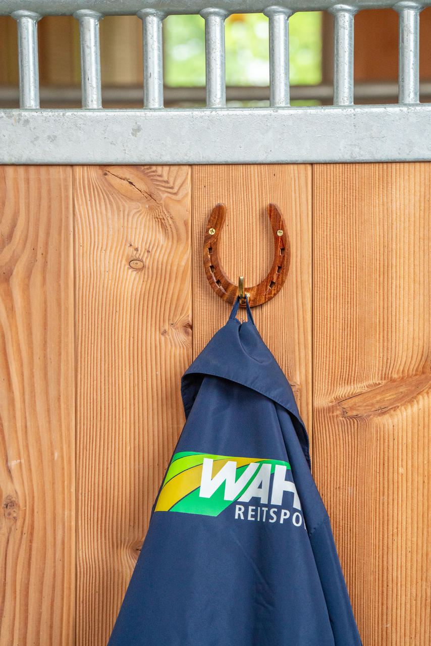 HKM Support de fer à cheval en bois