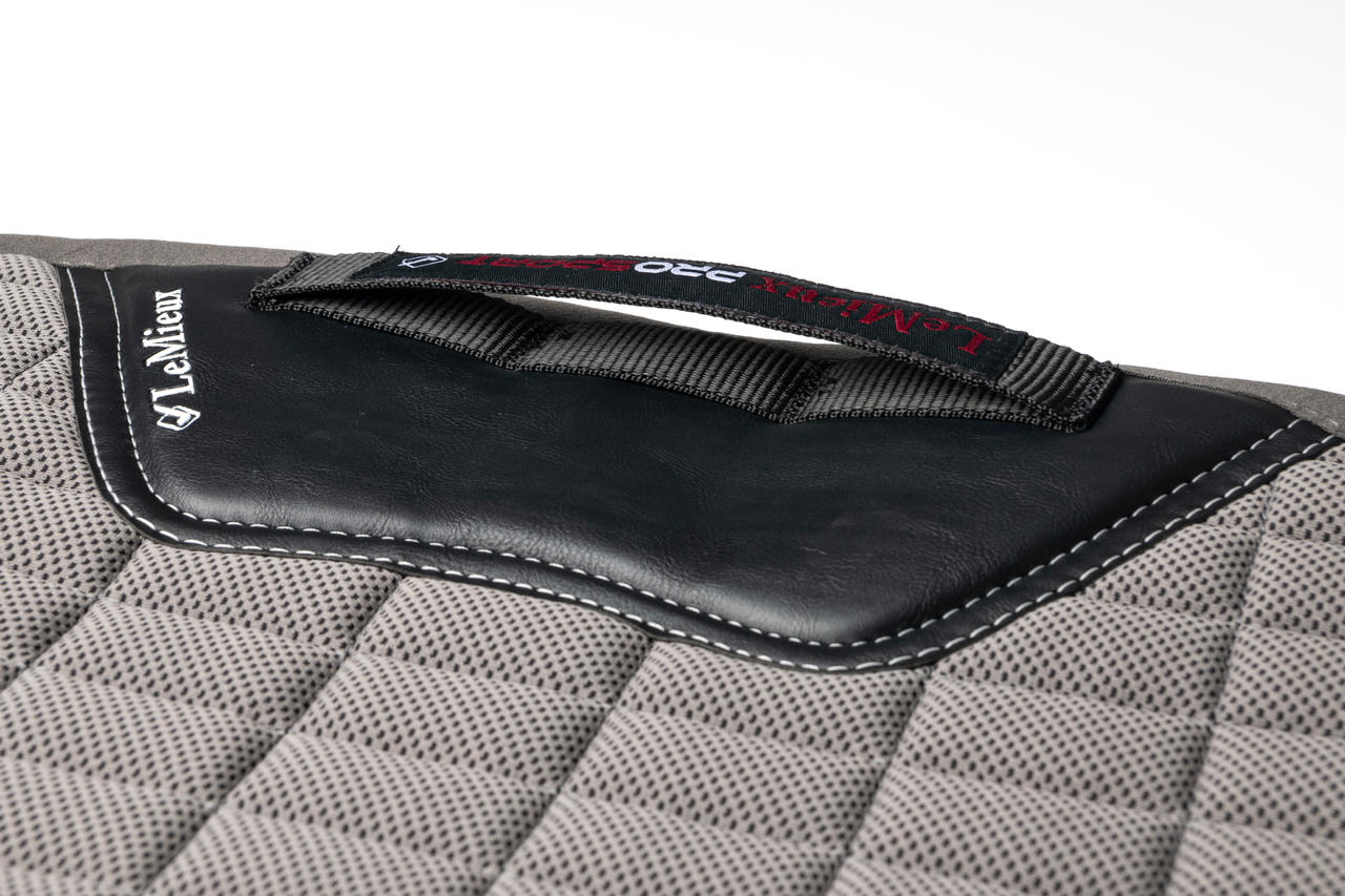 LeMieux Tapis de selle Square Self-Cool Dressage