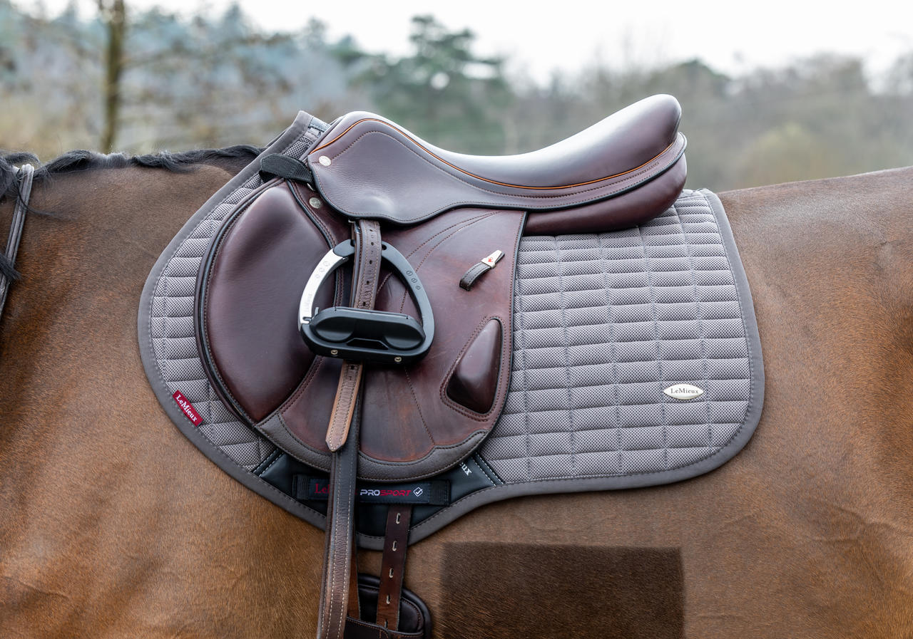 LeMieux Tapis de selle Square CSO Self-Cool